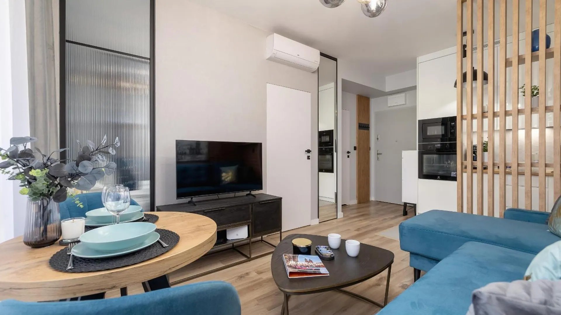 Lux Krakow Apartment With Parking & Ac Just 1,5 Km From Main Square By Renters Prestige